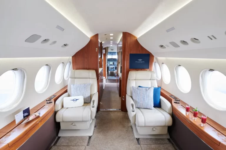 Why Private Jet Travel is Ideal for Business Trips